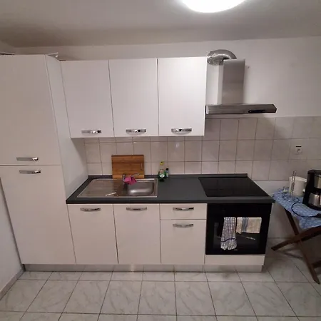 Appartement Me Living - - Stadtnaehe Pula