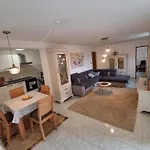 Me Living - - Stadtnaehe Appartement Pula