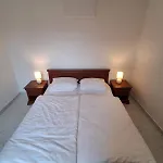 Me Living - - Stadtnaehe Appartement