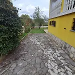 Me Living - - Stadtnaehe